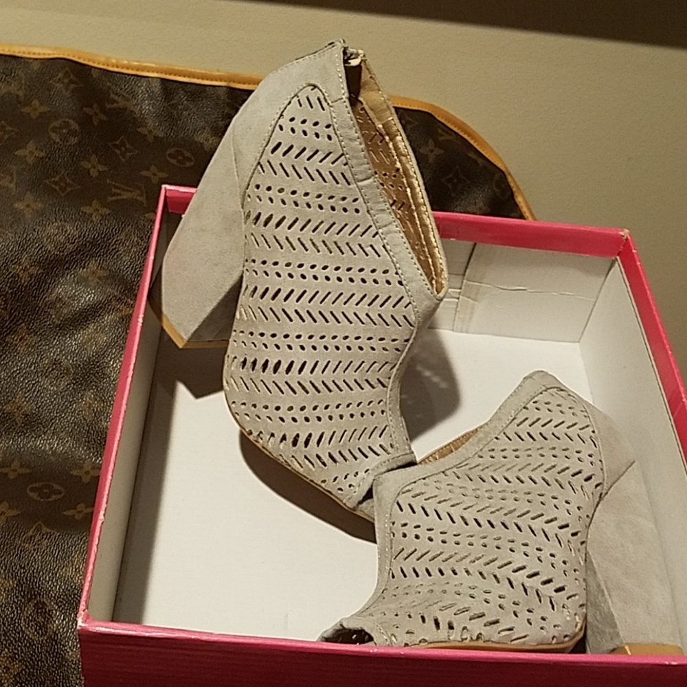 Sude open toe heel booties